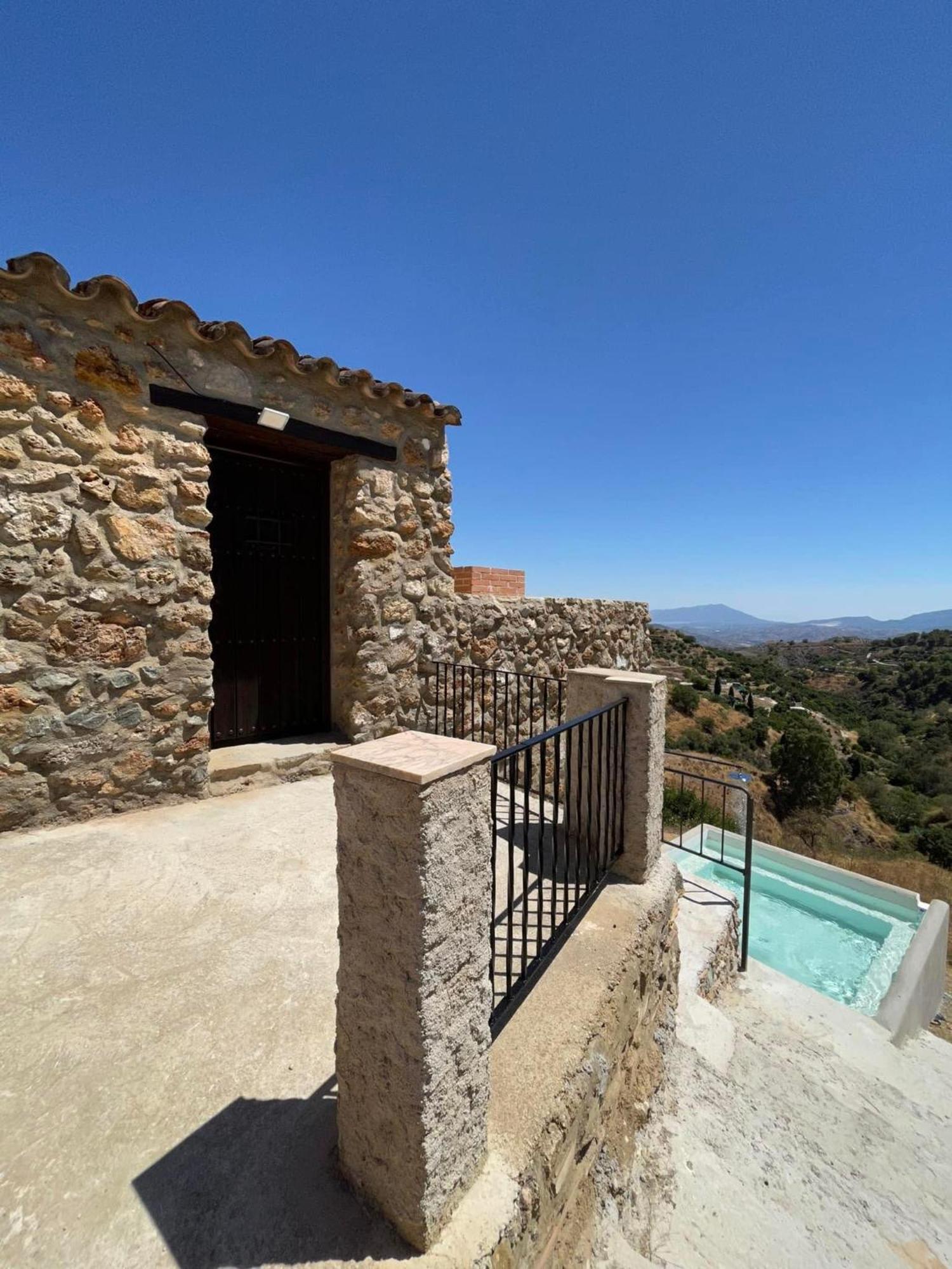 فيلا Casa De Piedra Yunquera المظهر الخارجي الصورة